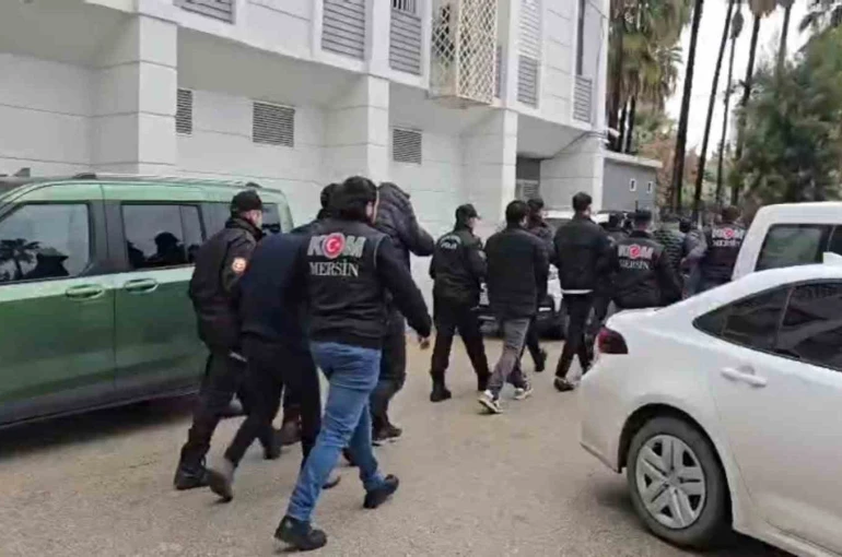 Mersin polisinden 117 milyon TL’lik tefecilik operasyonu: 12 şüpheli yakalandı 