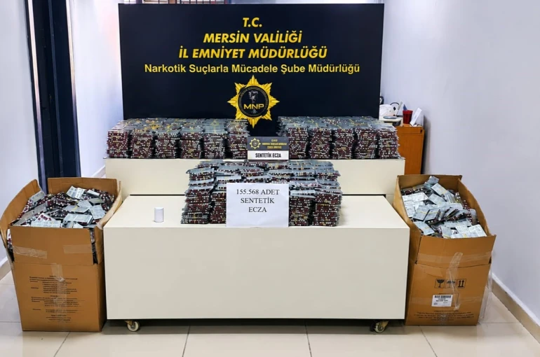 Mersin’de 155 bin 568 adet uyuşturucu hap ele geçirildi, 2 kişi tutuklandı