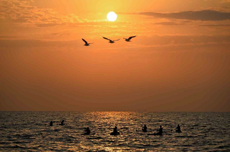 Mersin’de deniz sporları ücretsiz eğitimlerle yaygınlaşıyor 