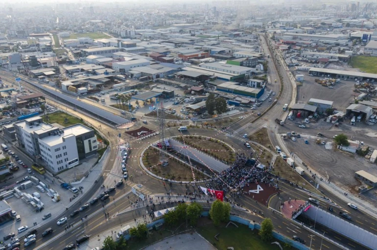 Mersin’de Hal Katlı Kavşağı hizmete açıldı 