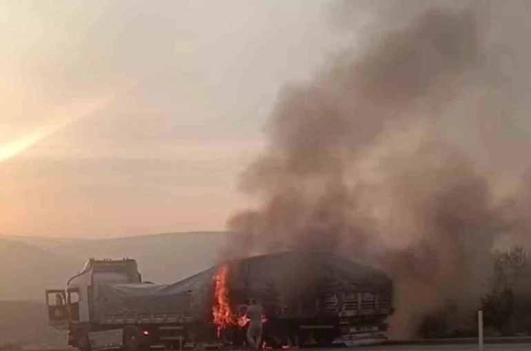 Mersin’de tırda çıkan yangın korkuttu 