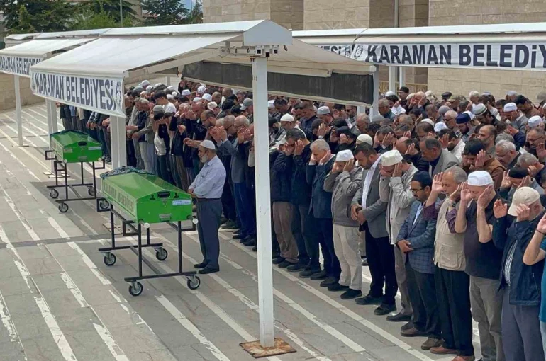 Mersin’deki kazada ölen anne ve kızı Karaman’da son yolculuğuna uğurlandı