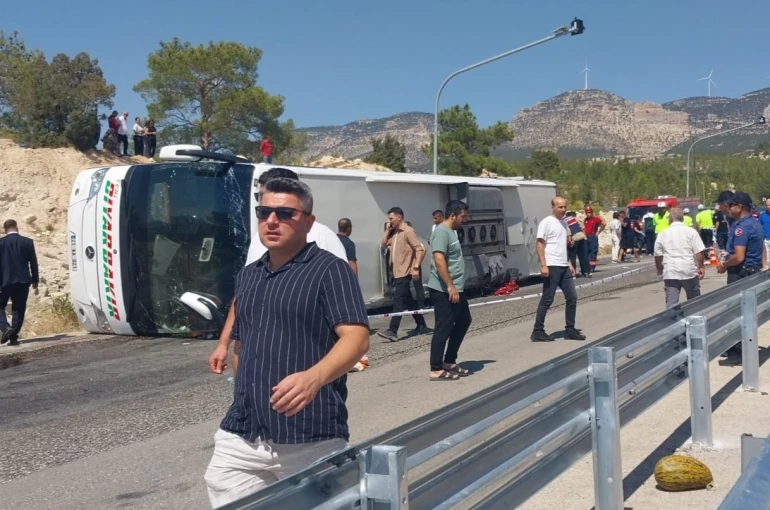 Mersin’deki otobüs kazasında ölenlerin kimlikleri belirlendi