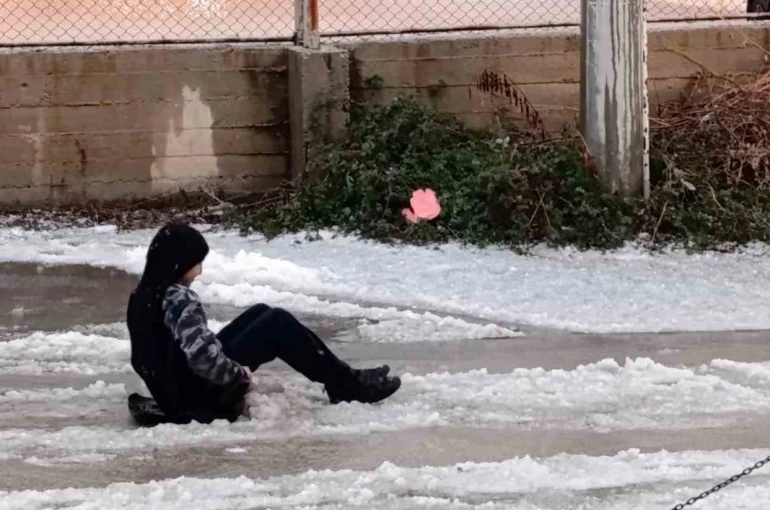 Mersin’i dolu vurdu 