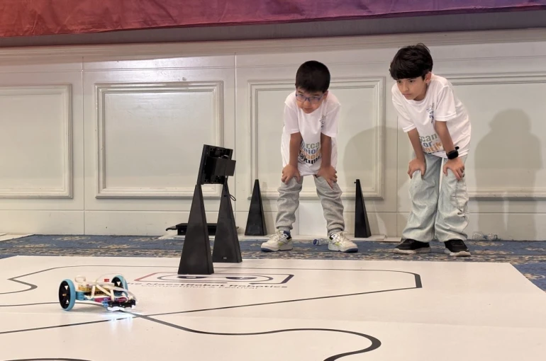 Mersinli öğrenciler robotik yarışmasında Türkiye derecesi yaptı 