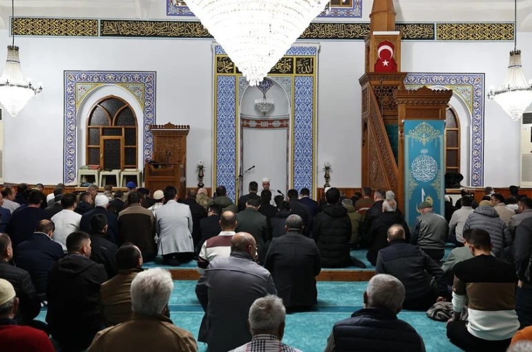 Merzifon’da şehit 20 asker için mevlit programı düzenlendi 