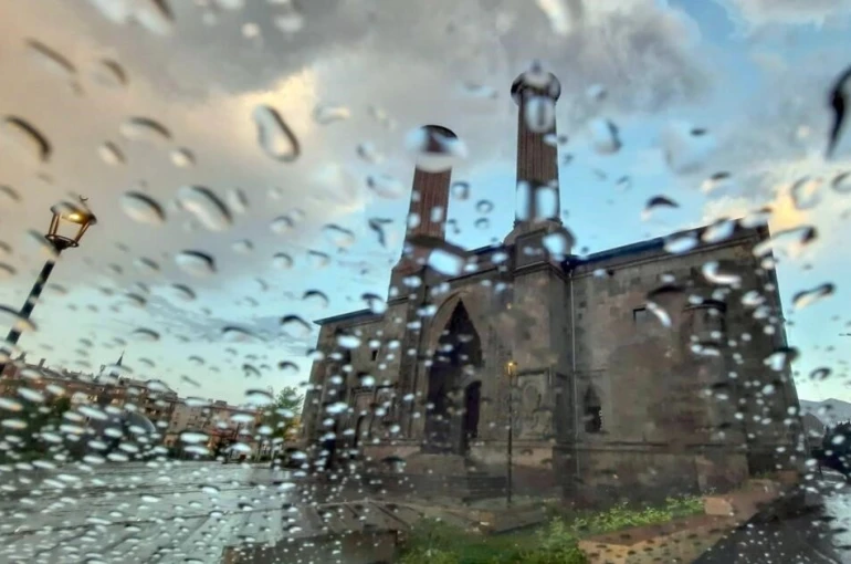 Meteorolojiden kuvvetli yağış uyarısı