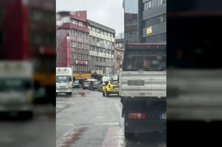Metrelerce kuyruk oluştu 