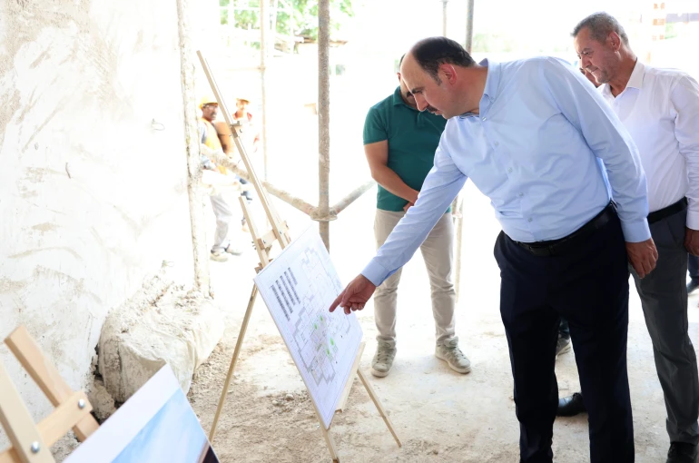 Mevlevi Dergahı inşaatını inceleyen Başkan Altay: “büyük bir dönüşümü Türkiye'ye örnek şekilde yürütüyoruz”