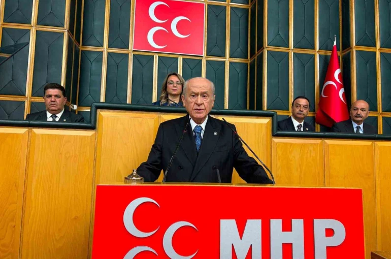 MHP lideri Bahçeli’den Özel’e: "CHP bünyesindeki çatlağı memleket sathına yaymaktan vazgeçilmelidir"