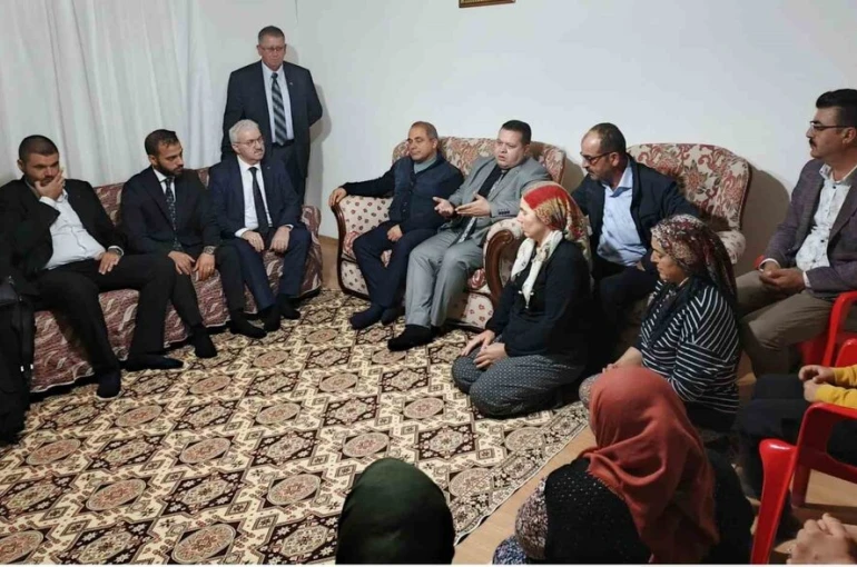 MHP Salihli Teşkilatı "Hayırlı Günler Komşum" ziyaretlerine başladı 