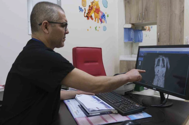 Mıknatıs yutan çocuk, ameliyatla sağlığına kavuştu