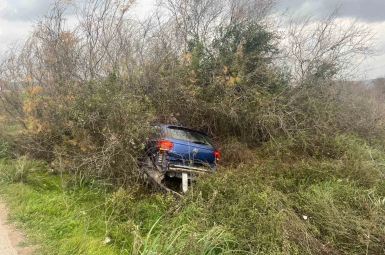 Milas’ta araç şarampole uçtu: 1 yaralı 