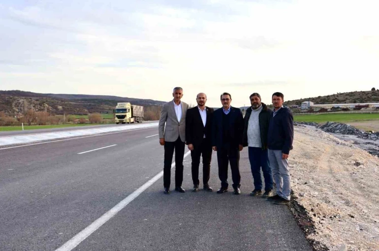 Milletvekili Dönmez, Seyitgazi yolunda incelemeler yaptı 