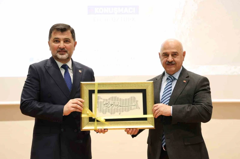 Milletvekili Öztürk "Öğrenciler isimsiz kahramanlar" 