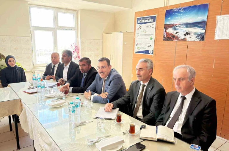Milletvekili Tüfenkci Arguvan’da temaslarda bulundu 