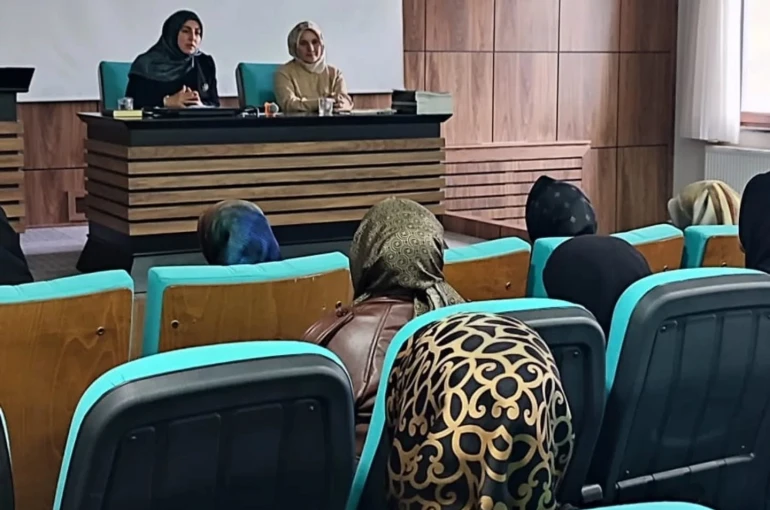 Milli Aile Haftası’nda dijital dünya ve aile vurgusu 