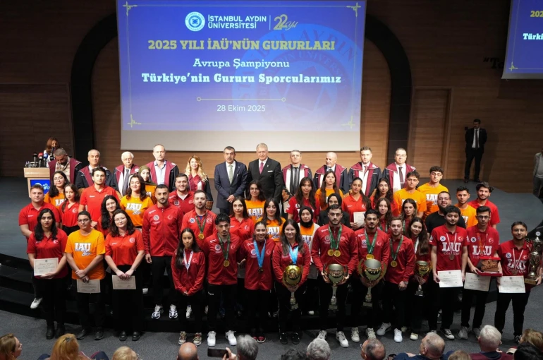 Milli Eğitim Bakanı Tekin: "22 yıl önce 76 olan üniversite sayımızı bugün 208'lere ulaştırdık"