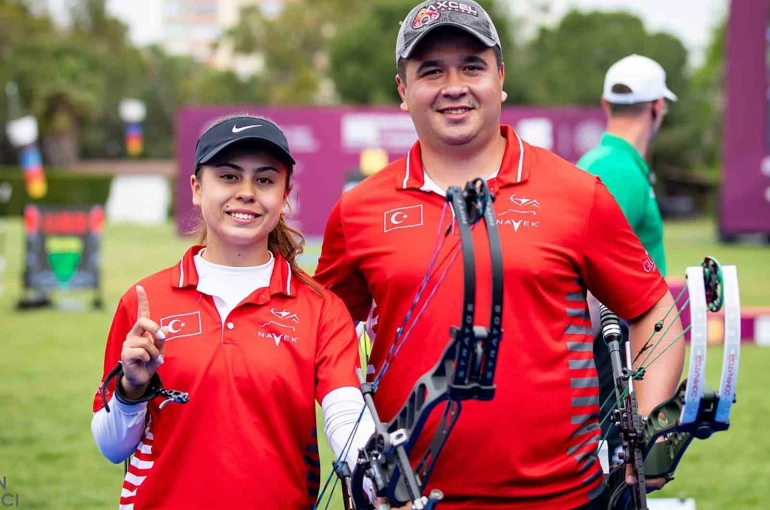 Milli okçular Hazal ve Emircan’dan altın madalya 