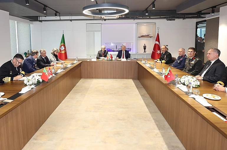 Milli Savunma Bakanı Yaşar Güler ve Portekiz Savunma Bakanı toplantı gerçekleştirdi 