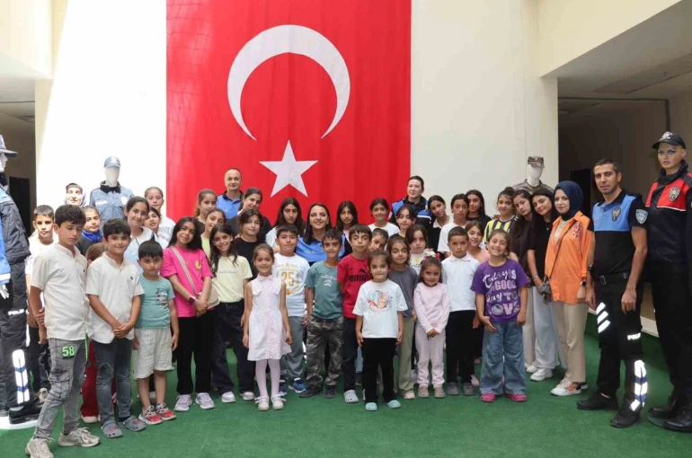 Minik misafirlere emniyette anlamlı tanıtım