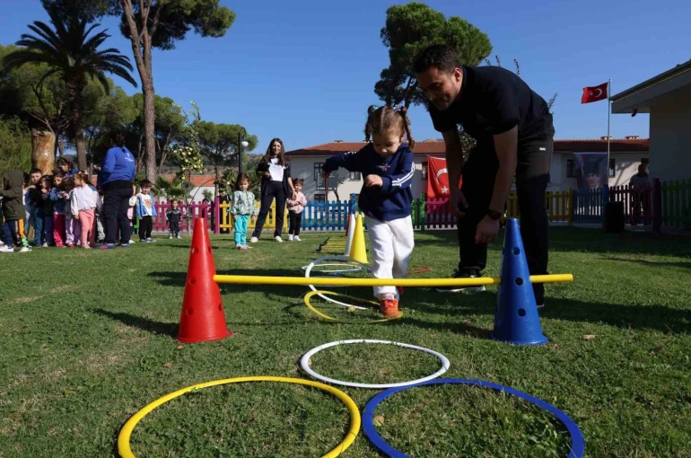 Minik öğrenciler Aydın Büyükşehir Belediyesi ile sporla tanışıyor