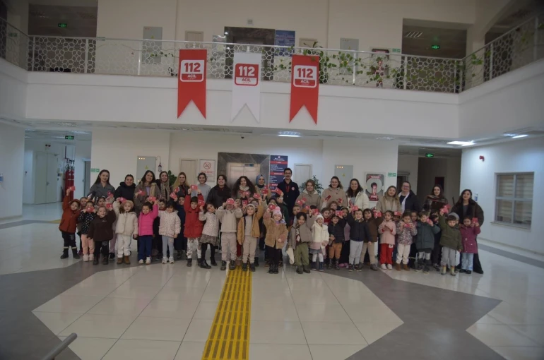 Miniklerden 112 Acil Çağrı Merkezi’ne ilgi
