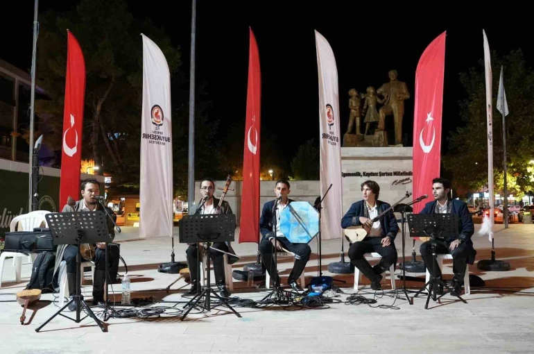 Miryokefalon Zaferinin 849. yıldönümü Çivril’de halk konseriyle kutlandı 