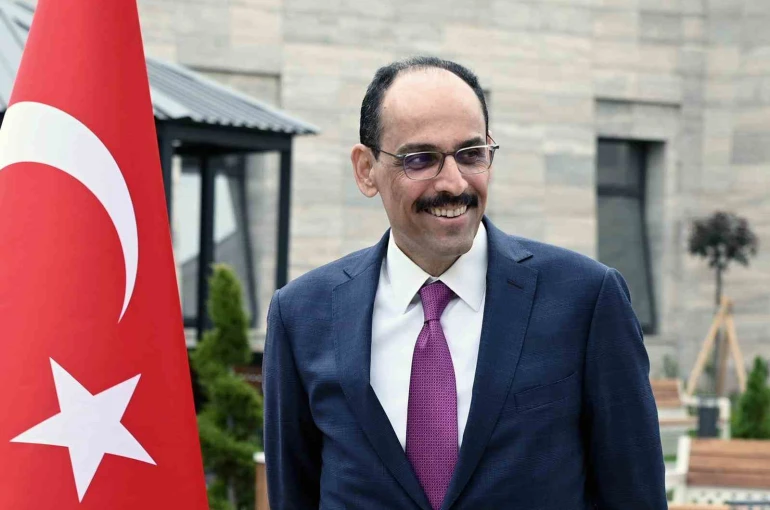 MİT Başkanı Kalın: "Öğretmenlerimizin rehberliği gençlerimiz için her zaman en güvenilir pusula olmuştur" 