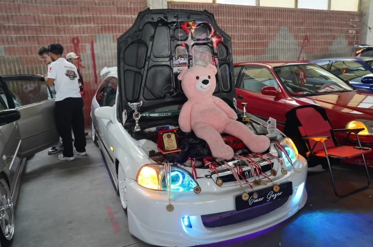 Modifiye tutkunları Pınarhisar’da buluştu 