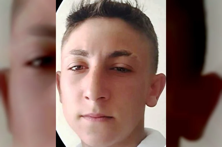 Motosiklet kazasında ağır yaralanan 19 yaşındaki genç 14 günlük yaşam mücadelesini kaybetti 