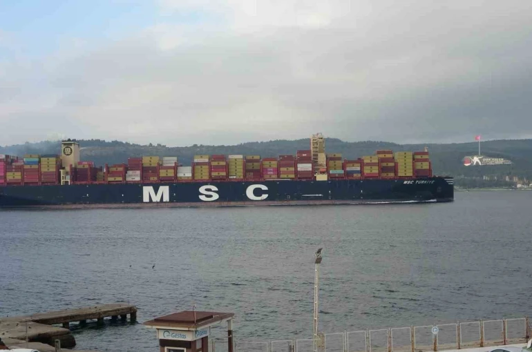 ’MSC Türkiye’ Çanakkale Boğazı’ndan geçti