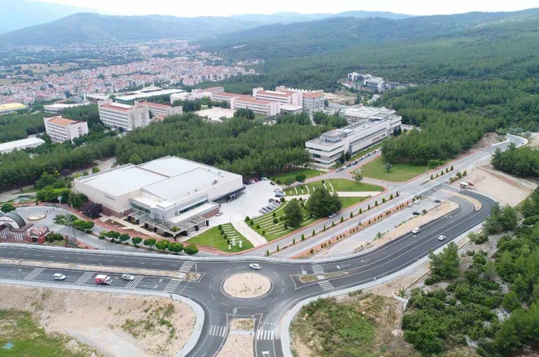 MSKÜ, TÜBİTAK ARDEB performansında Türkiye’nin en iyi ilk 50 üniversitesi arasında 