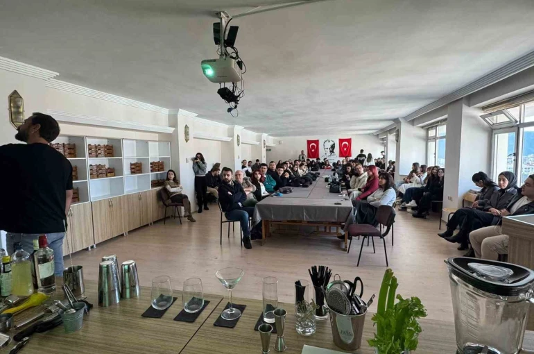 MSKÜ’de turizm sektöründe içecek hazırlanması alanında uygulamalı eğitim