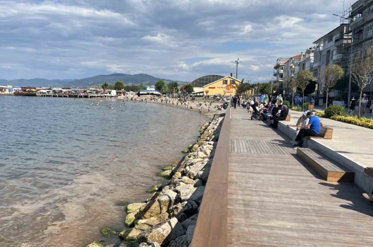 Mudanya’da müsilajdan sonra turuncu alarm 