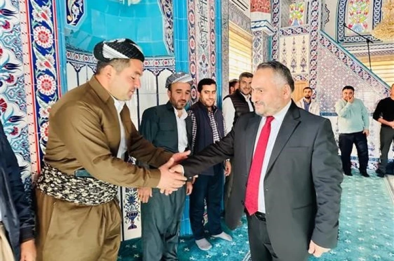 Müftü Okuş, Derecik ilçesinde temaslarda bulundu 