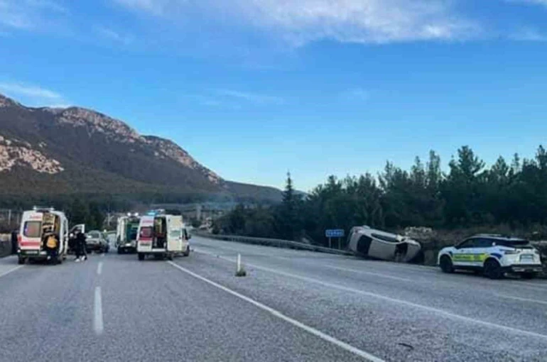 Muğla-Denizli karayolunda kaza: 5 yaralı 