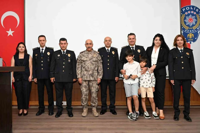 Muğla emniyetinde rütbe terfi töreni