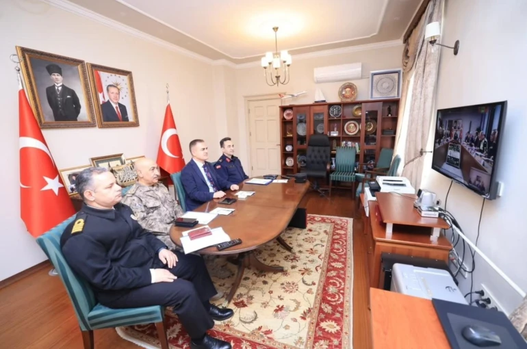 Muğla Valisi Akbıyık güvenlik toplantısına katıldı 