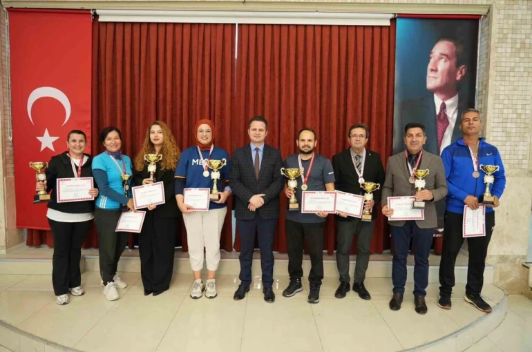 Muğla’da öğretmenler arası spor turnuvalarının ödül töreni coşkuyla gerçekleşti 