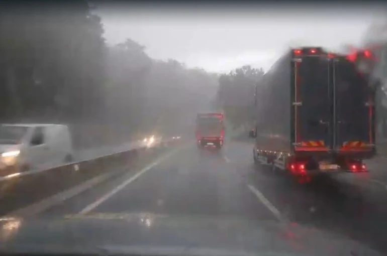 Muğla’da sağanak ve dolu yağışı etkili oldu 