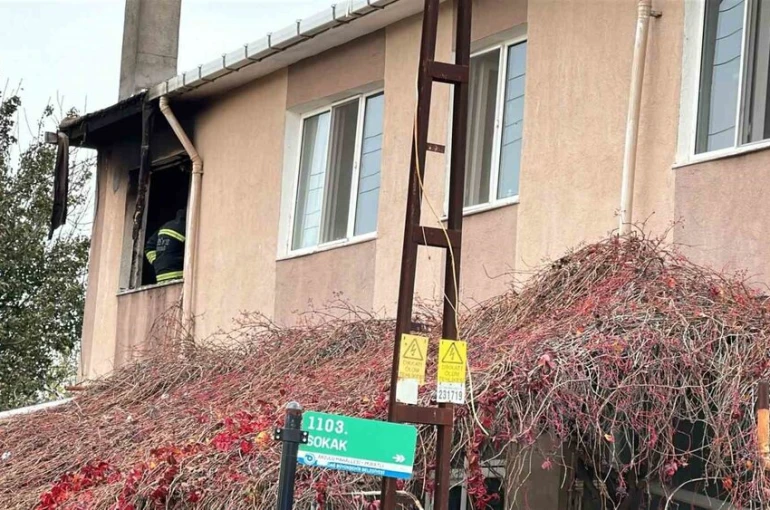 Muratlı’da ev yangını: 1 kişi dumundan etkilendi 