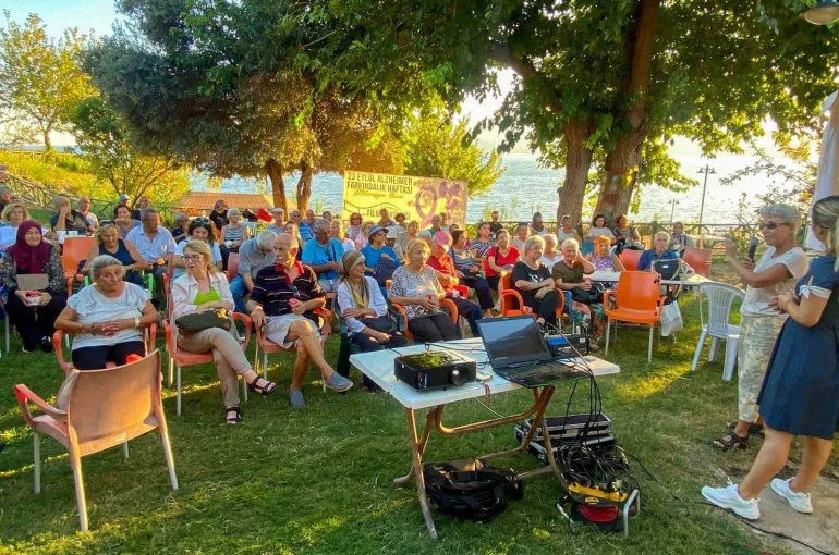 Muratpaşa’dan Alzheimer farkındalık çalışması