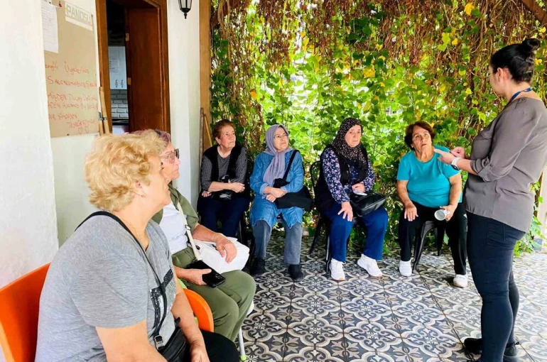Muratpaşa’dan kıdemli kent sakinlerine sağlık taraması 