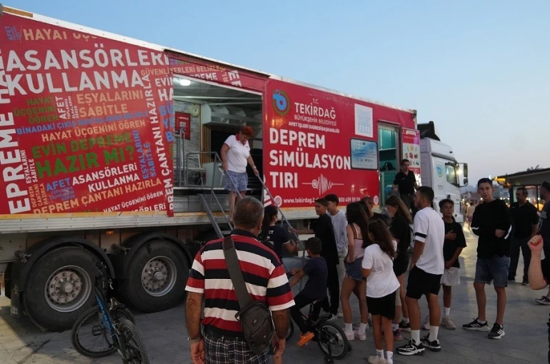 Mürefte depreminin yıldönümünde deprem eğitimi