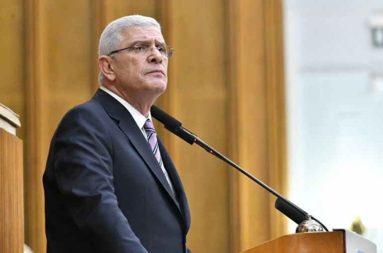 Müsavat Dervişoğlu: "Özgürlüklerin susturulduğu yerde, mahkemeler karar vermez"