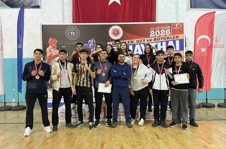 Muşlu sporculardan Muaythai Bölge Şampiyonası’nda büyük başarı 