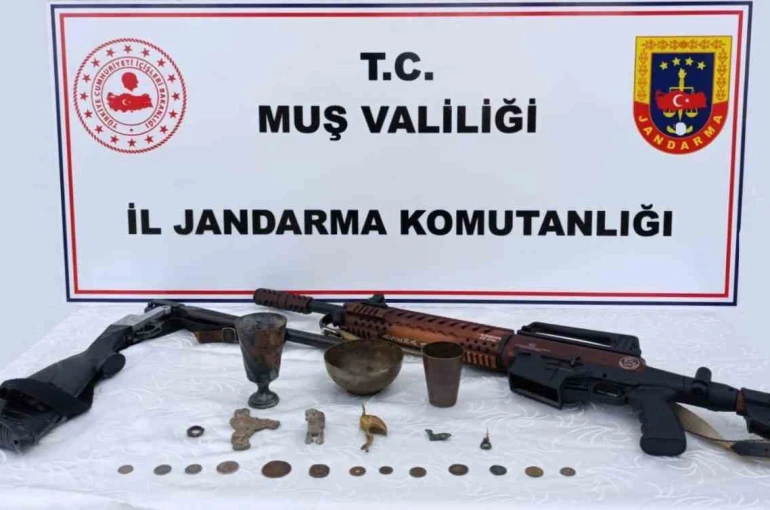 Muş’ta tarihi eser operasyonu: Çok sayıda obje ele geçirildi