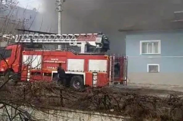 Müstakil evdeki çıkan yangında 1 kişi yaralandı