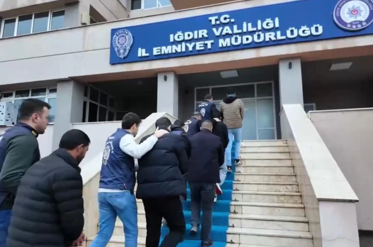 "Müstehcenlik" operasyonunda 7 şüpheli gözaltında